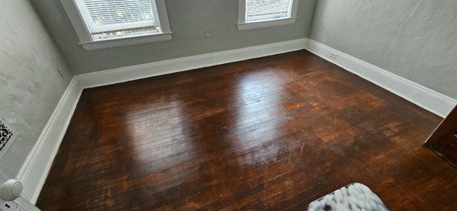 Photo - 563 E 118th St