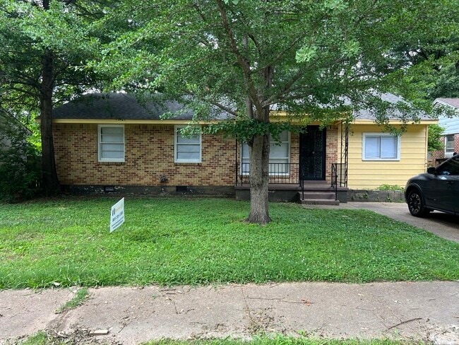 Photo - 4914 Biscoe Ave