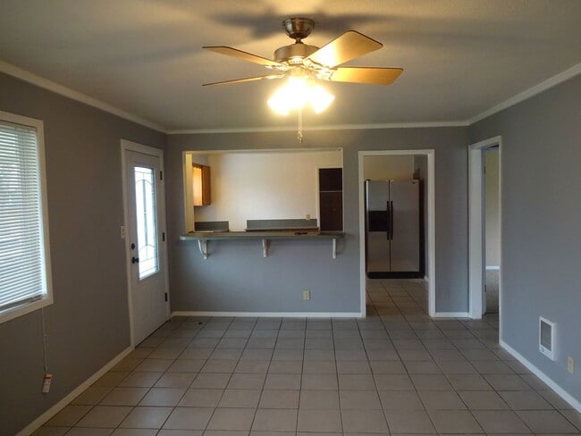 Photo - Coming Soon - Cute & Convenient Springfield Home.