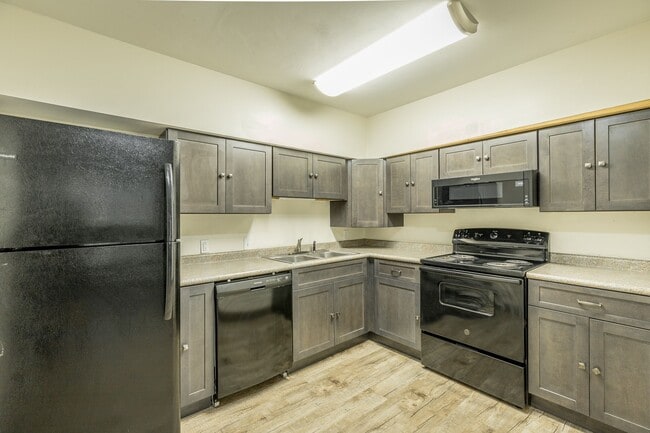 Photo - 179 4th St Unit D8