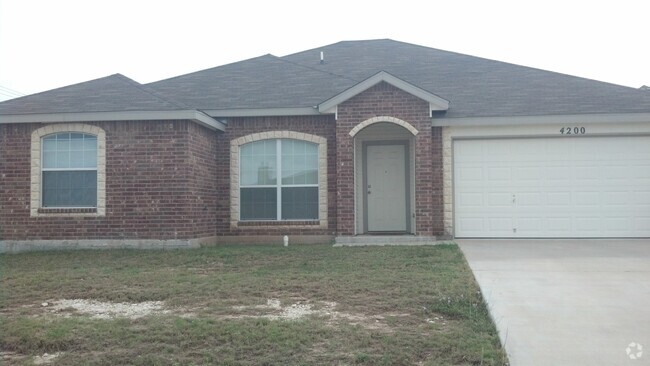 Building Photo - Great 4 Bedroom home For Rent