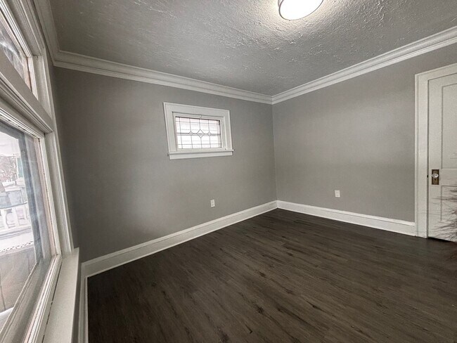 Photo - 64th,E.4072 Unidad 1