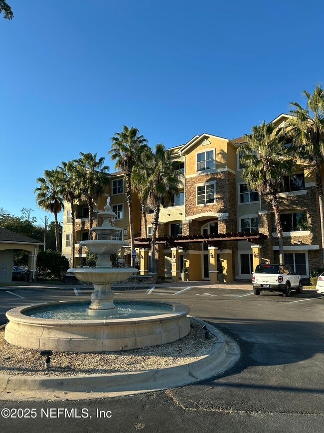 Building Photo - 5617 Bowden Rd Unit 9423