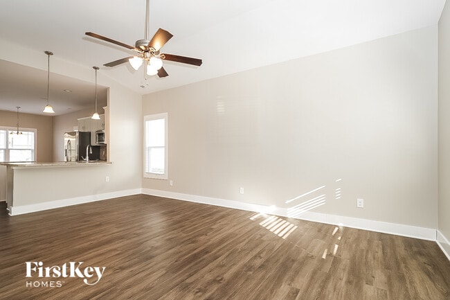 Photo - 4727 Holders Rd