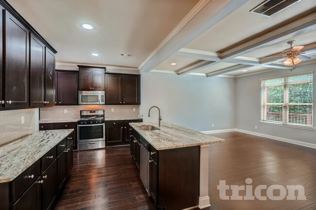 Photo - 616 Luckett Ct