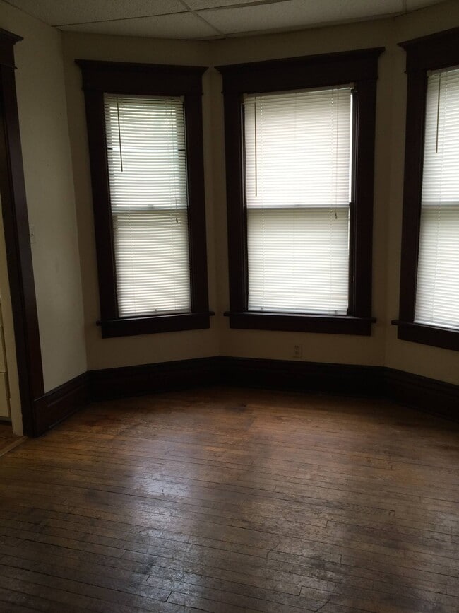 Photo - 1406 W 3rd St