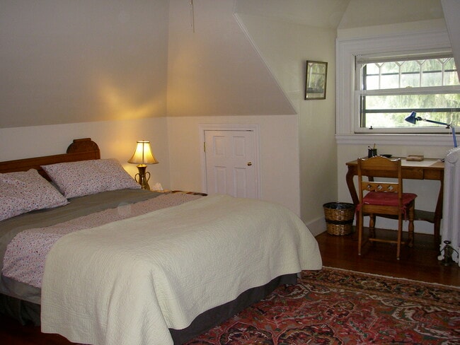 736 Washington St Unit 3