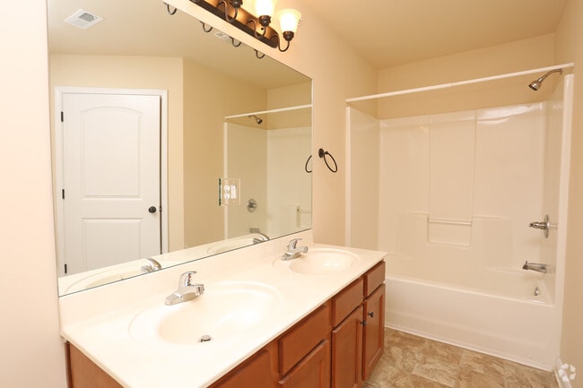 3 BR, 2BA - 1,373 SF - Bathroom