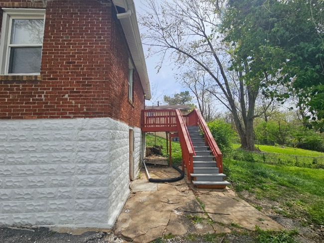 Photo - 803 Marvin Ave