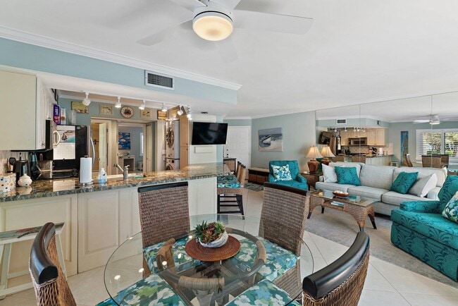 Photo - 1605 US-1 Unit B206