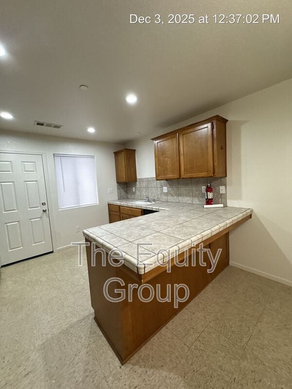 Photo - 2132 W Lark Ave