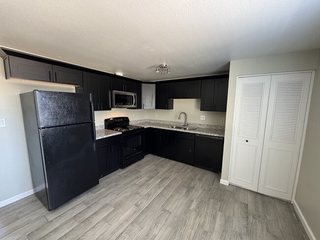 Photo - 7361 W Coronado Rd