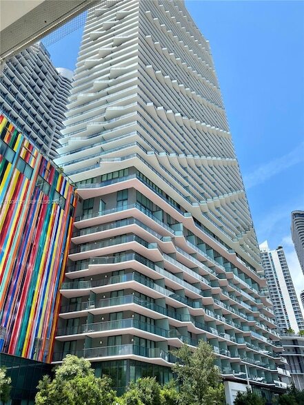 Building Photo - 1300 S Miami Ave Unit 3811