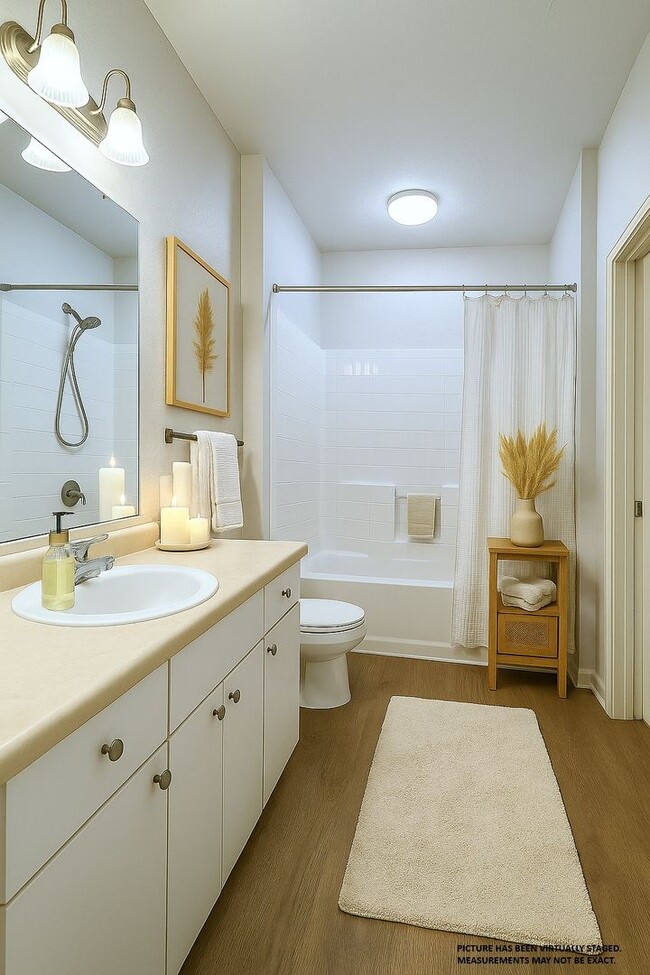 Photo - 2x2 New flooring throughout! Updated, spacious, bright and comfortable with balconette!