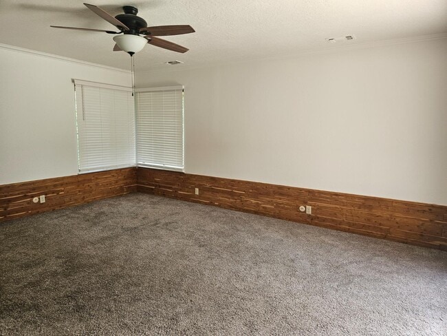 Photo - 37192 Kensington Dr