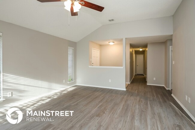 Photo - 7401 Aberdeen Dr