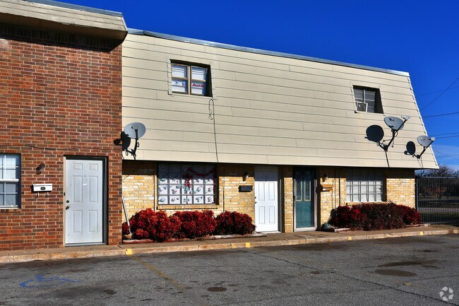 Photo - Macie Villas