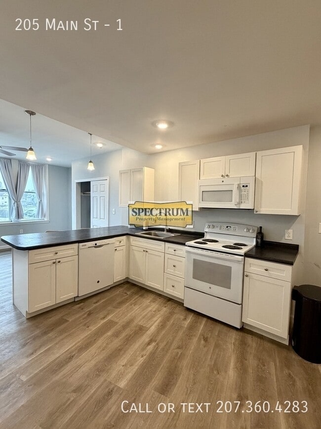 Photo - 205 Main St Unit 1