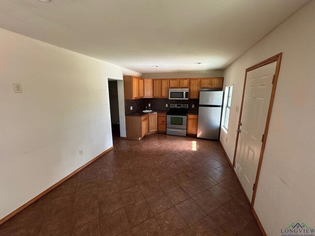 Photo - 280 Joy Ln