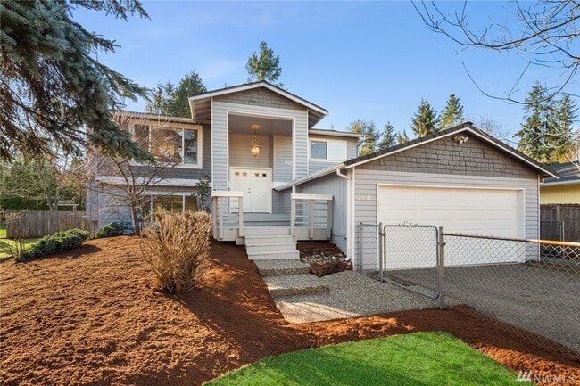 Building Photo - Bothell Home