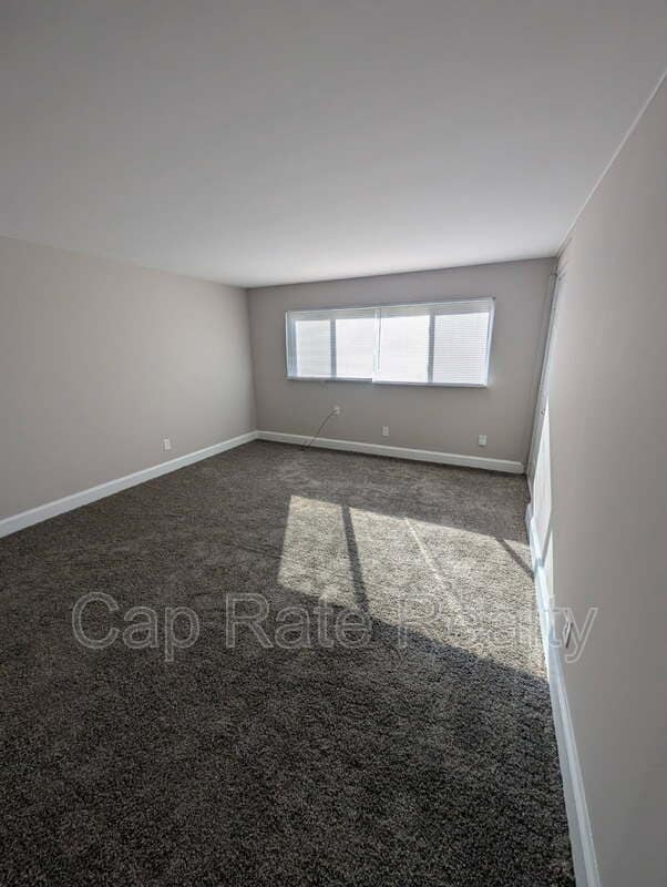 Photo - 3632 Cushing Dr