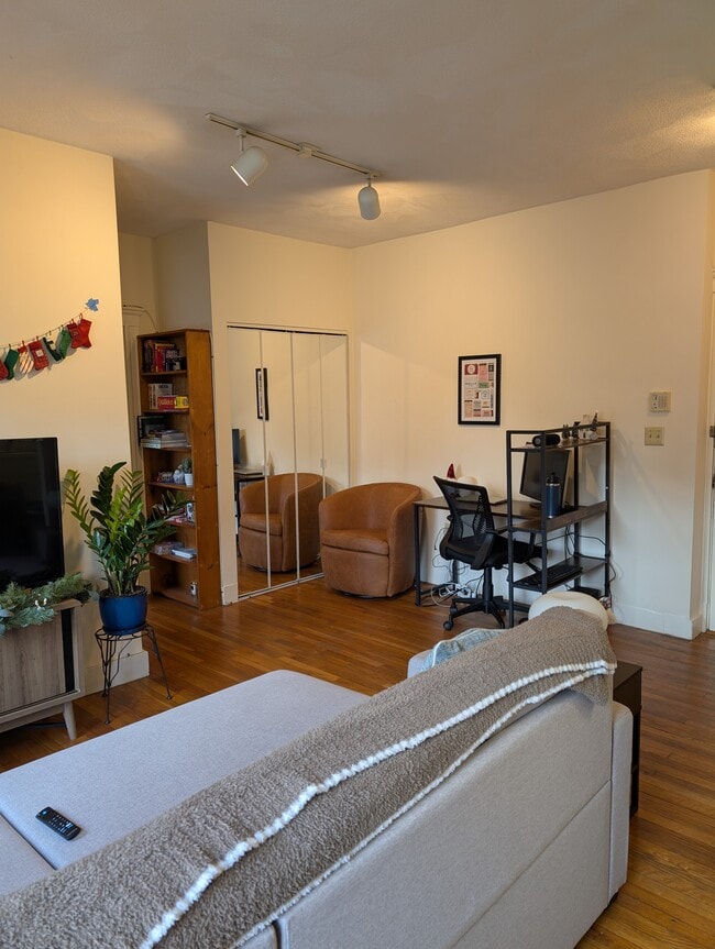 Photo - 4 Ransom Rd Unit 10