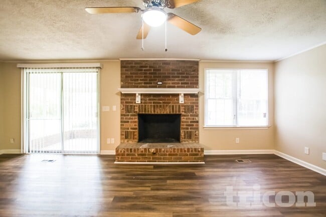 Photo - 6360 Pine Frost Dr