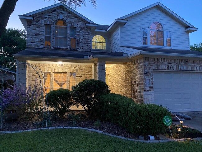 Building Photo - 2714 Orchard Creek Ln