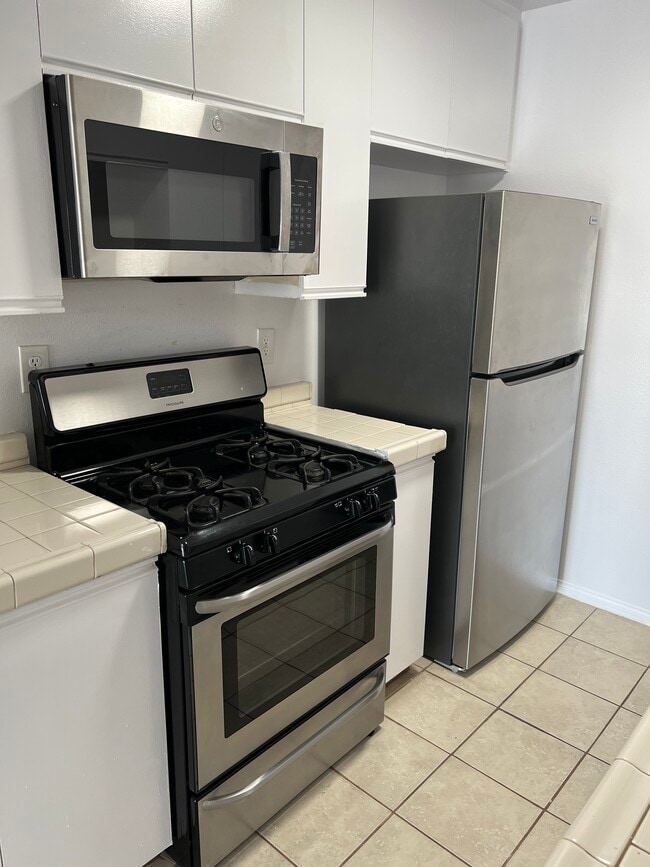 3861 Vinton Ave Unit 305