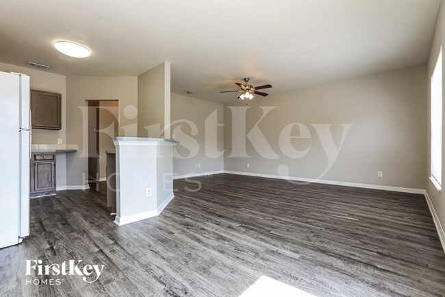 Photo - 3169 N Biscayne Dr