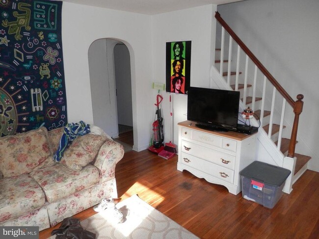 Photo - 1467 Pennington Rd