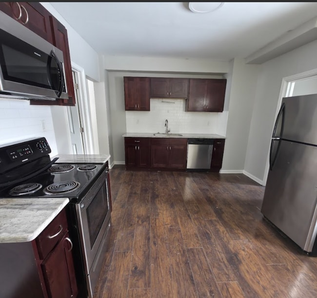 Photo - Single Family Home 3 beds 2 bath Available Now!