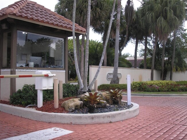 Building Photo - 8129 SW 87th Terrace Rental
