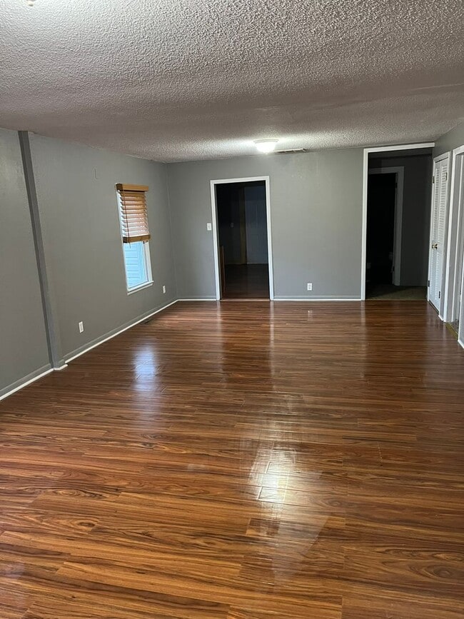 Photo - 3BR House | Garage + W/D Included | Large Yard | Pets Welcome | Chanute KS | Available April 8