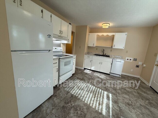 Photo - 3305 Mcadams Ct