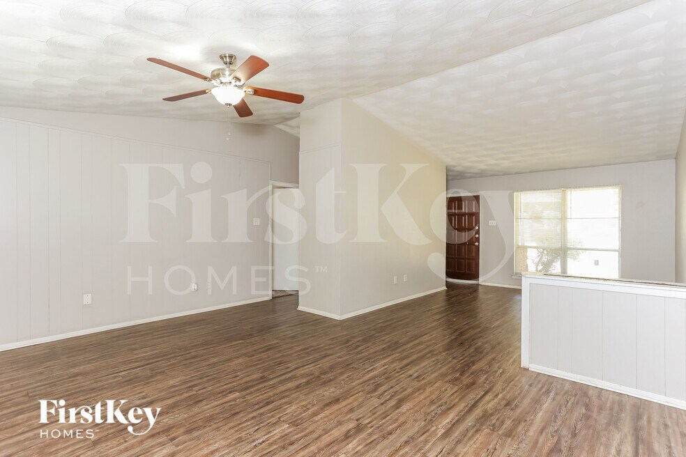 6318 Songwood Dr
