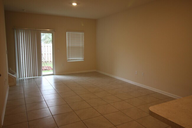 Photo - 7695 Legacy Trl