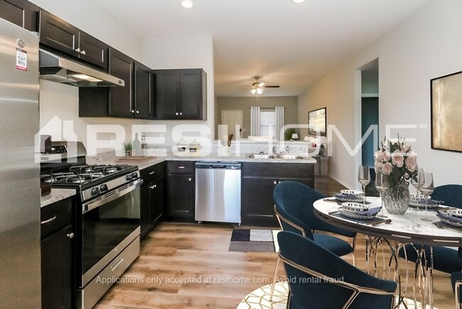 Photo - 916 Klare Ln