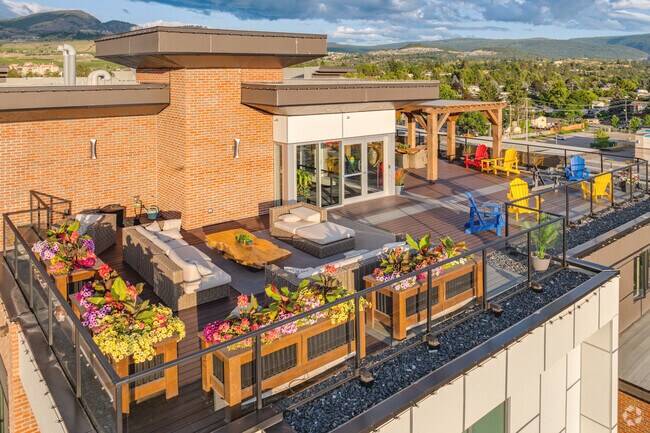 Rooftop Patio - The Woods at Willow Park