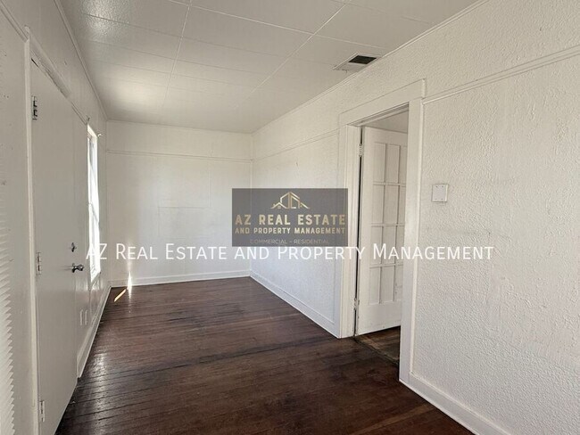 Photo - 3809 N 9th Pl