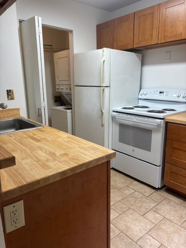 Photo - Refreshed 1 Bedroom/ 1Bath Condo in Gated Community