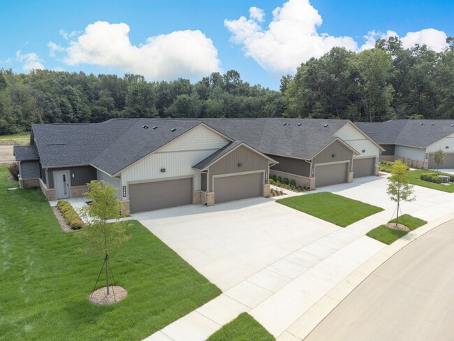 Woodview Commons
