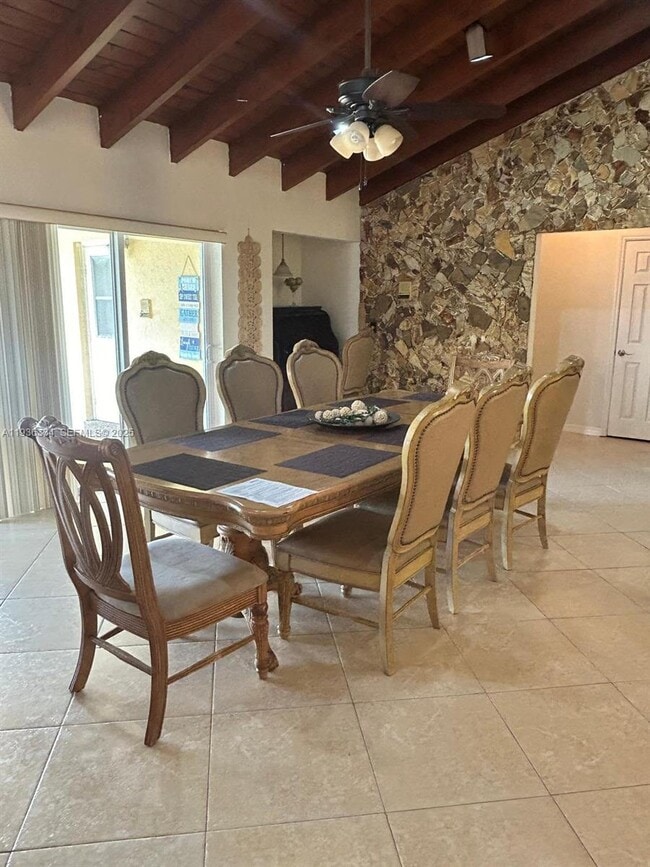 Photo - 9248 Shadow Wood Blvd