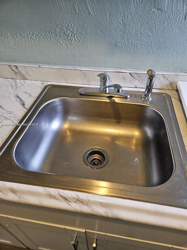 Photo - 613 NW 27th Ave Unit 1-4