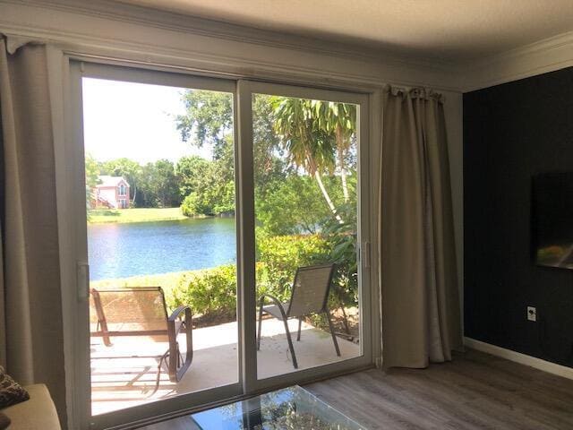 Building Photo - 2044 Alta Meadows Ln Unit 1812