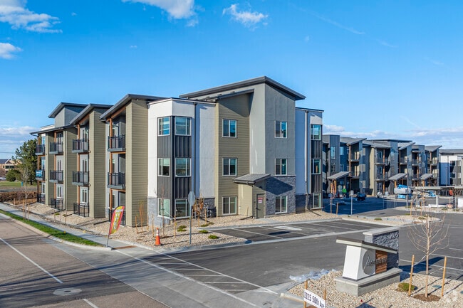 2025 50th Ave Greeley, CO 80634 - Alpine Flats