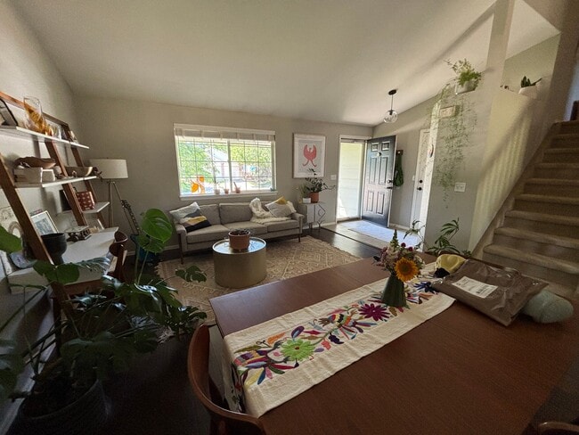 Photo - 1022 Woodside Rd