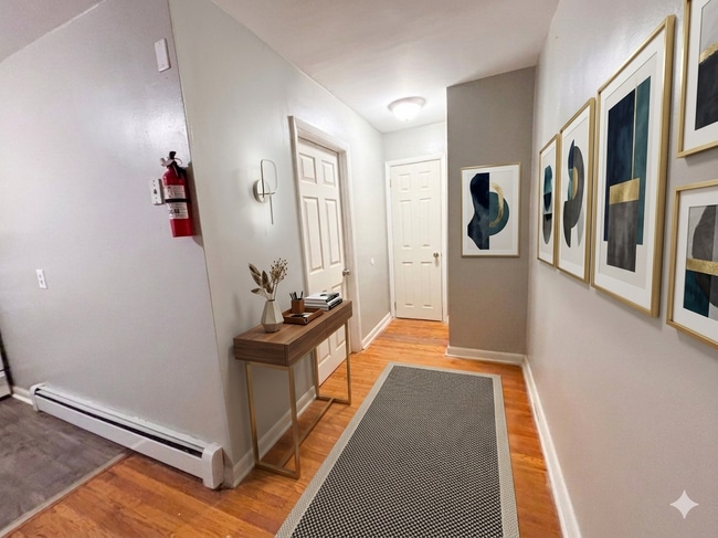 Photo - 6007 N Camac St Unit 2