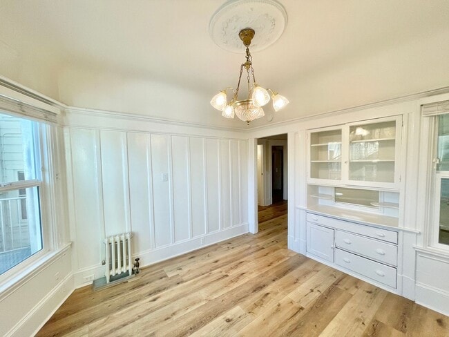 Photo - 2Br plus bonus, 1BA Renovated Duboce Flat! PROGRESSIVE Unidad 95