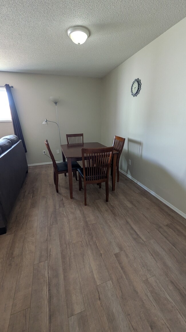 Salle à manger - Pine Place Apartments